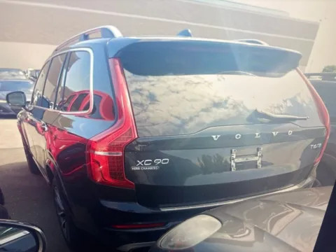 Photos of 2017 Volvo XC90 T6 Momentum for sale in Milford, CT at Car Central Milford