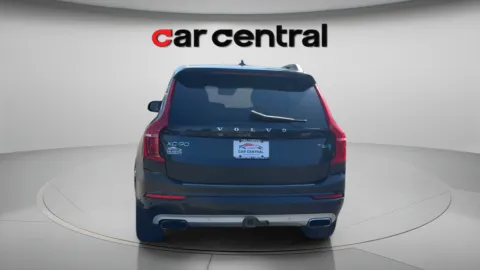 More photos of 2017 Volvo XC90 T6 Momentum at Car Central Milford, CT