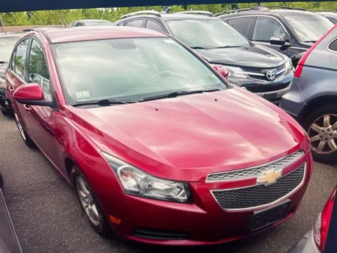 More photos of 2014 Chevrolet Cruze 1LT at Car Central Milford, CT