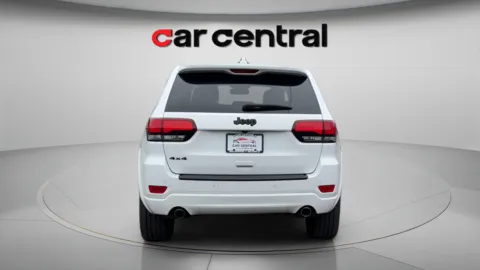 More photos of 2015 Jeep Grand Cherokee Altitude at Car Central Milford, CT