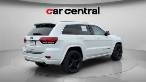 More photos of 2015 Jeep Grand Cherokee Altitude at Car Central Milford, CT