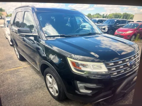 More photos of 2017 Ford Explorer XLT at Car Central Milford, CT
