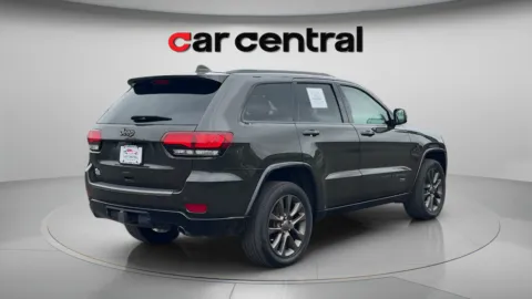 More photos of 2016 Jeep Grand Cherokee Limited at Car Central Milford, CT