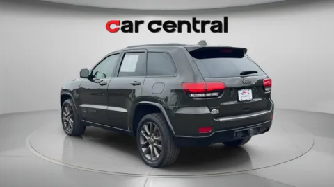 Another view of 2016 Jeep Grand Cherokee Limited for sale in Milford, CT at Car Central Milford
