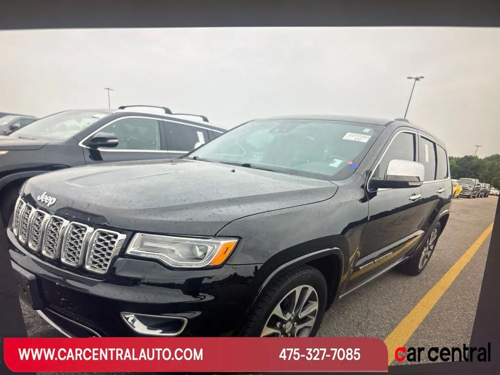 2017 Jeep Grand Cherokee Overland 4WD's photo