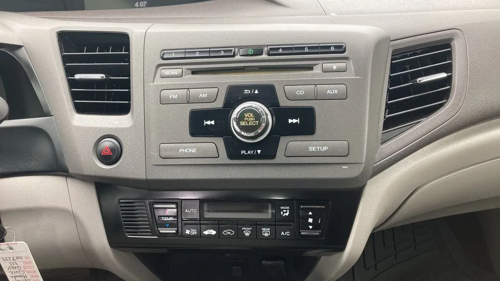 2012 Honda Civic HYBRID - Photo 21