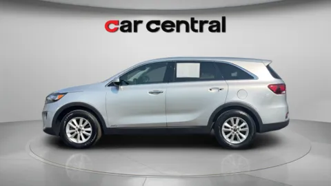 Photos of 2020 Kia Sorento LX for sale in Milford, CT at Car Central Milford
