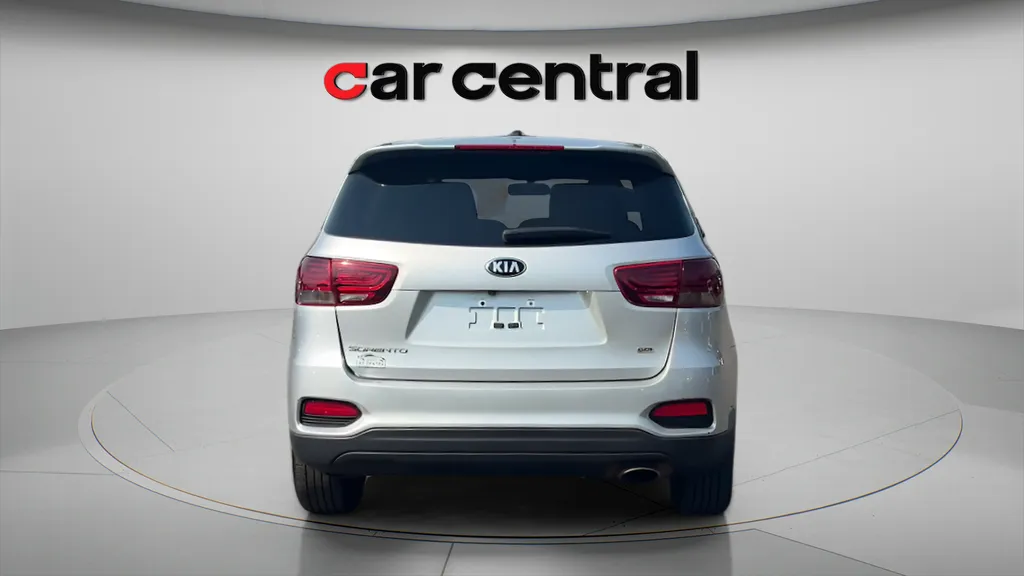 More photos of 2020 Kia Sorento LX at Car Central Milford, CT