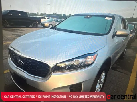 Silver 2020 Kia Sorento LX for sale in Milford, CT