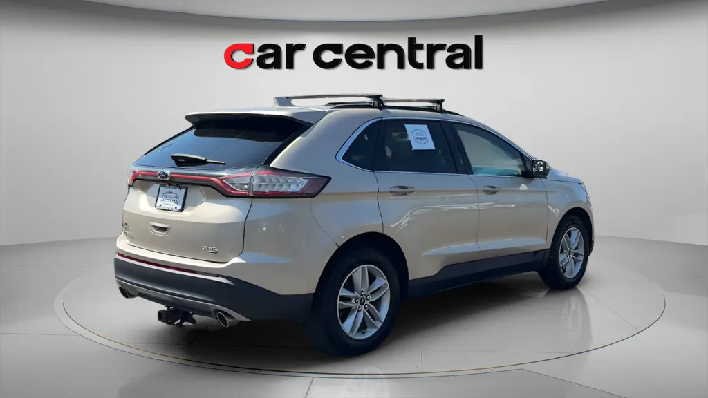 More photos of 2018 Ford Edge SEL at Car Central Milford, CT
