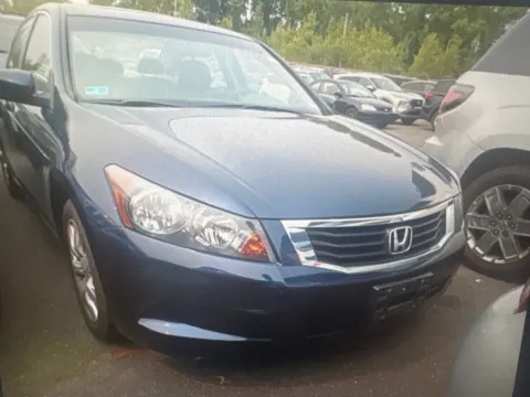 More photos of 2010 Honda Accord EX-L at Car Central Milford, CT