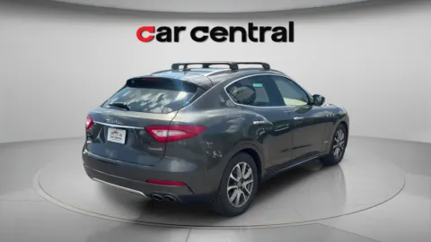More photos of 2018 Maserati Levante GranLusso at Car Central Milford, CT