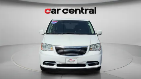 Photos of 2016 Chrysler Town & Country Touring for sale in Milford, CT at Car Central Milford