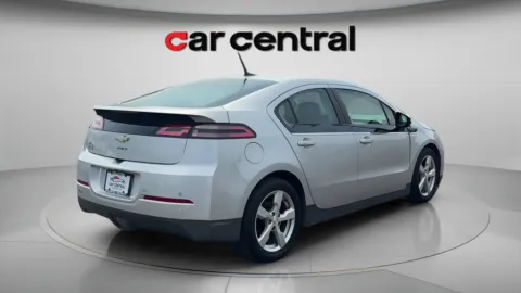 More photos of 2014 Chevrolet Volt at Car Central Milford, CT
