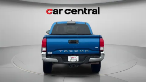 More photos of 2017 Toyota Tacoma TRD Off-Road at Car Central Milford, CT