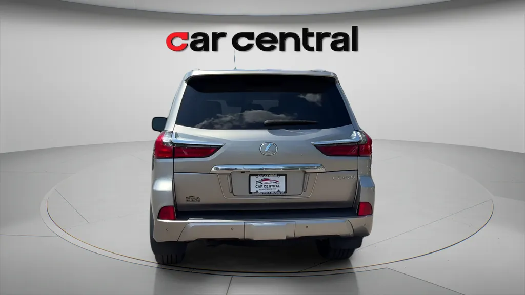 More photos of 2018 Lexus LX 570 at Car Central Milford, CT