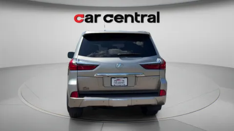 More photos of 2018 Lexus LX 570 at Car Central Milford, CT