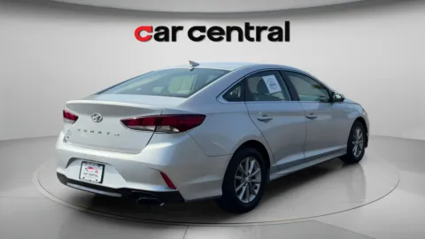 More photos of 2018 Hyundai Sonata SE at Car Central Milford, CT