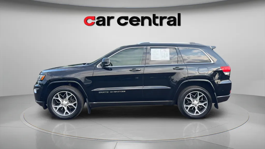 Photos of 2018 Jeep Grand Cherokee Limited for sale in Milford, CT at Car Central Milford