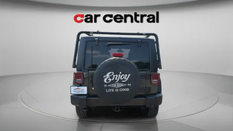 More photos of 2015 Jeep Wrangler Unlimited Sport at Car Central Milford, CT