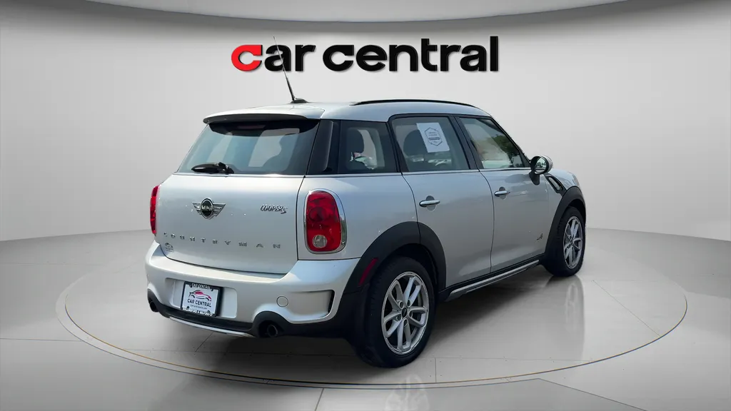 More photos of 2016 MINI Cooper S Countryman at Car Central Milford, CT