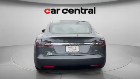More photos of 2016 Tesla Model S 90D at Car Central Milford, CT