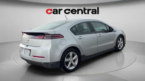 More photos of 2015 Chevrolet Volt at Car Central Milford, CT