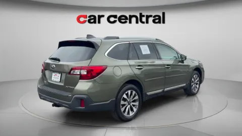 More photos of 2018 Subaru Outback 2.5i at Car Central Milford, CT