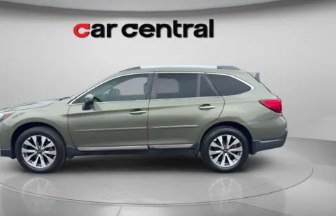 Photos of 2018 Subaru Outback 2.5i for sale in Milford, CT at Car Central Milford