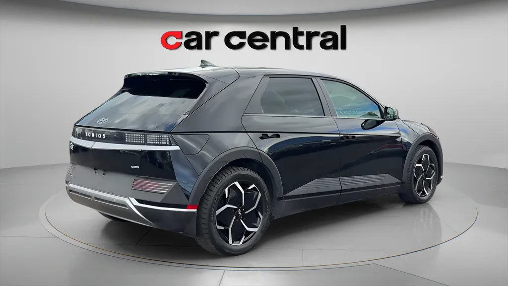 More photos of 2023 Hyundai IONIQ 5 SEL at Car Central Milford, CT