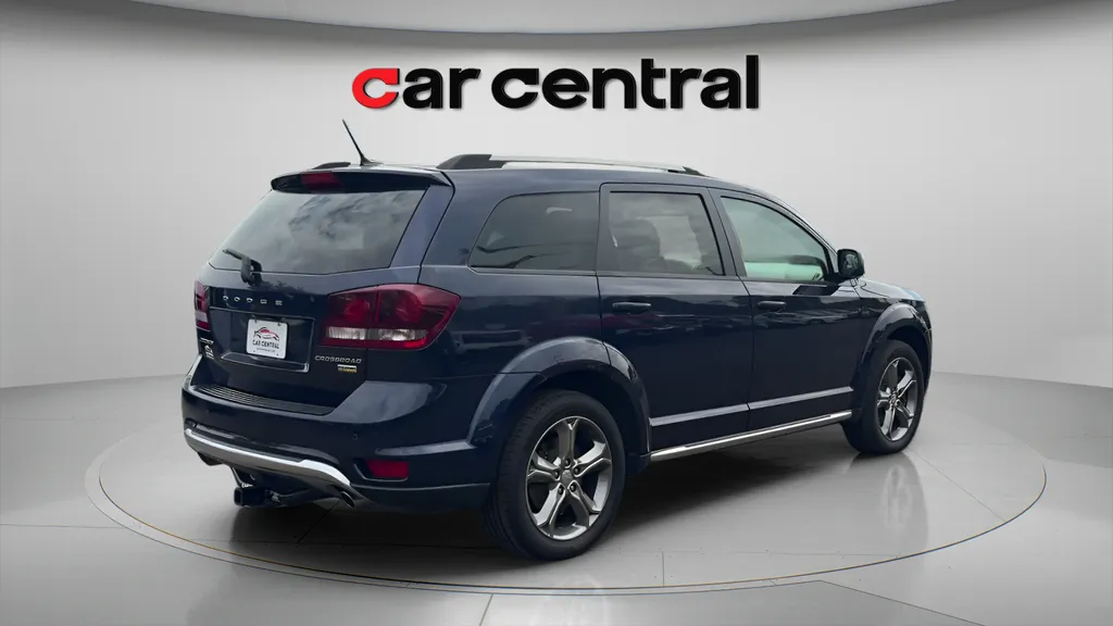 More photos of 2017 Dodge Journey Crossroad at Car Central Milford, CT