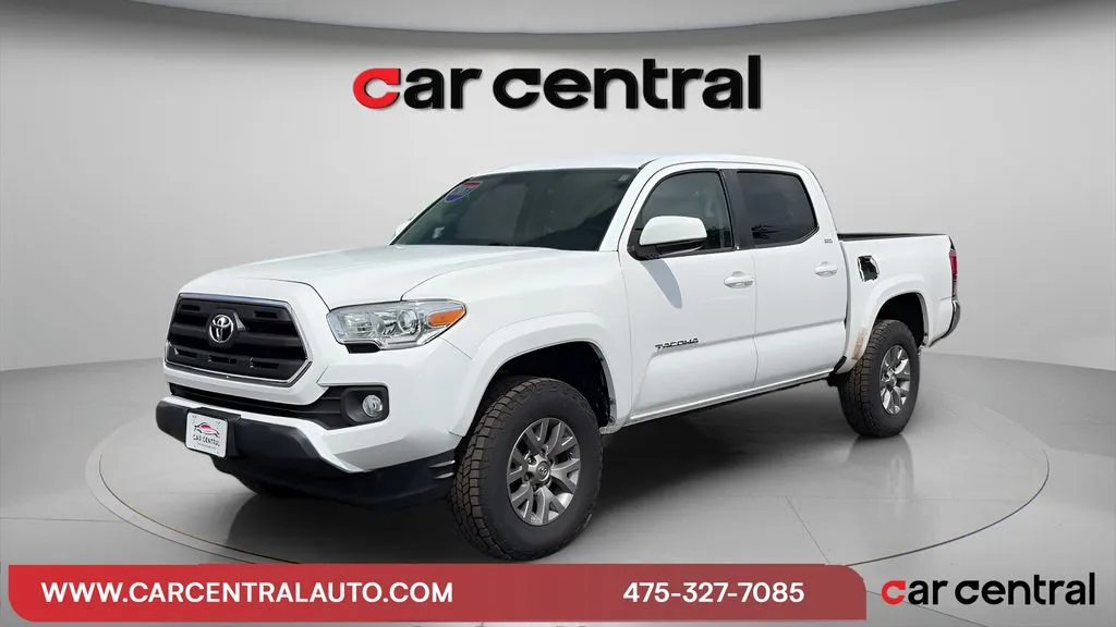 White 2017 Toyota Tacoma SR5 for sale in Milford, CT