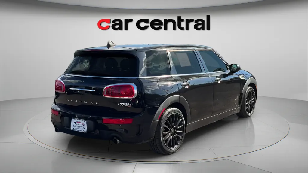 More photos of 2017 MINI Cooper S Clubman at Car Central Milford, CT