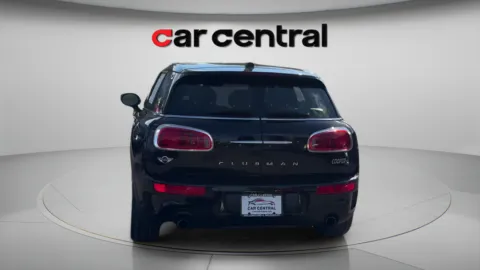 More photos of 2017 MINI Cooper S Clubman at Car Central Milford, CT