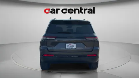 More photos of 2023 Jeep Grand Cherokee Altitude X at Car Central Milford, CT