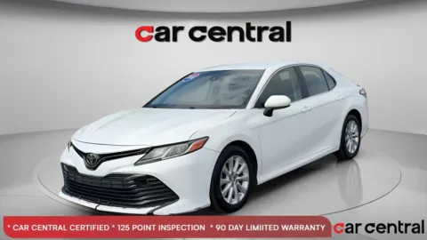 White 2018 Toyota Camry LE for sale in Milford, CT