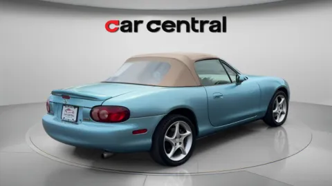 More photos of 2001 Mazda Miata at Car Central Milford, CT