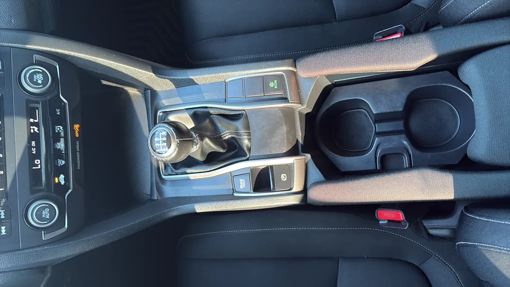 2018 Honda Civic Hatchback Sport - Photo 13