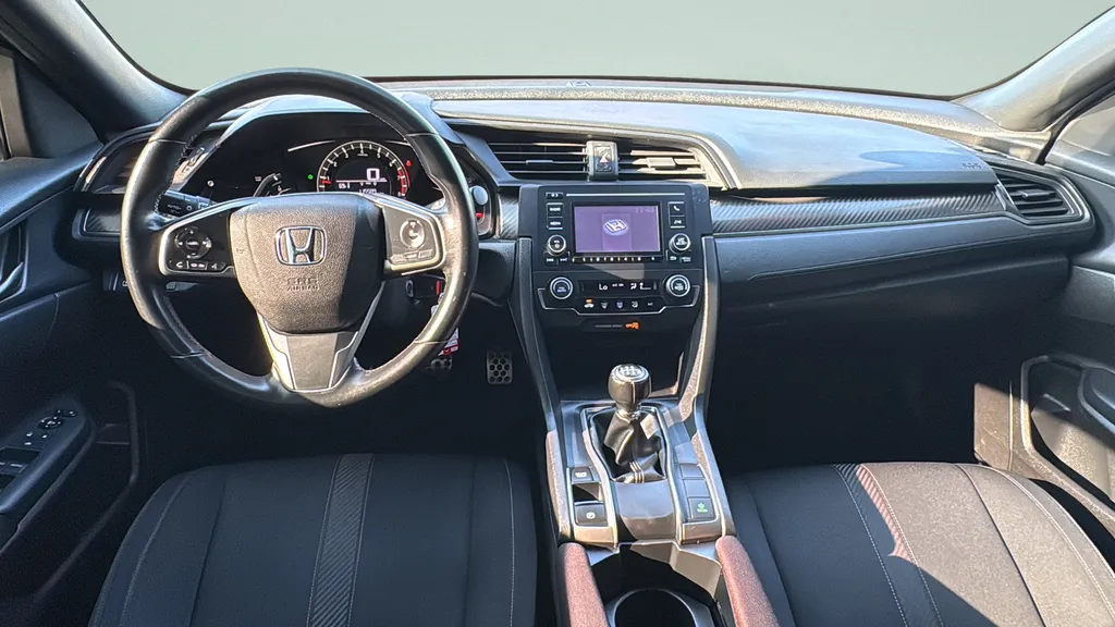 2018 Honda Civic Hatchback Sport - Photo 10