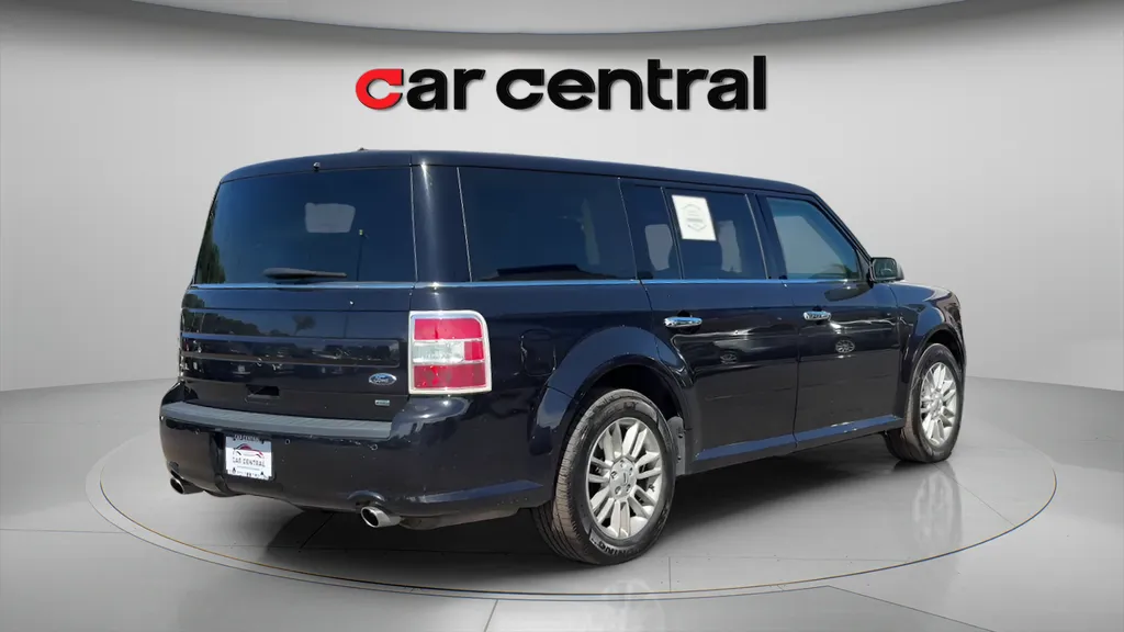 More photos of 2019 Ford Flex SEL at Car Central Milford, CT
