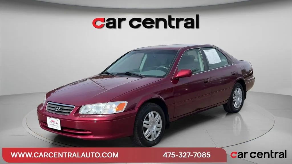 Red 2001 Toyota Camry LE for sale in Milford, CT