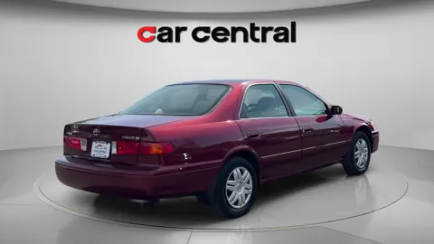 More photos of 2001 Toyota Camry LE at Car Central Milford, CT