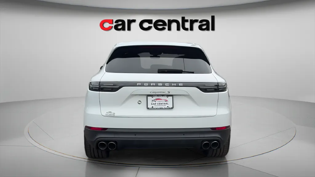 More photos of 2019 Porsche Cayenne S at Car Central Milford, CT