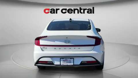 More photos of 2022 Hyundai Sonata SE at Car Central Milford, CT