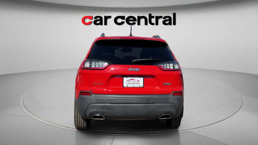 More photos of 2021 Jeep Cherokee Latitude Lux at Car Central Milford, CT