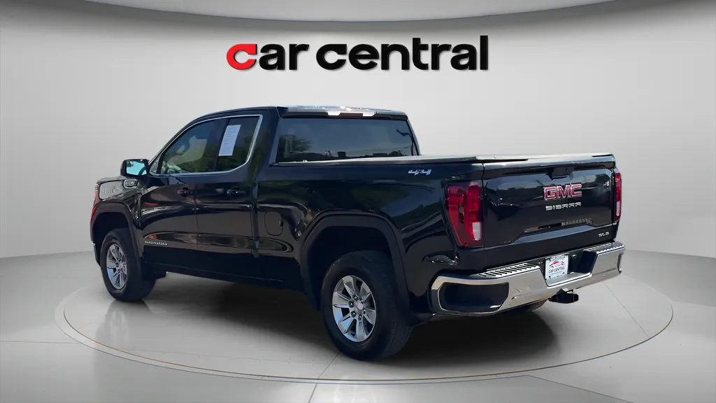 Another view of 2020 GMC Sierra 1500 SLE for sale in Milford, CT at Car Central Milford