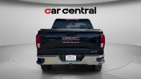 More photos of 2020 GMC Sierra 1500 SLE at Car Central Milford, CT