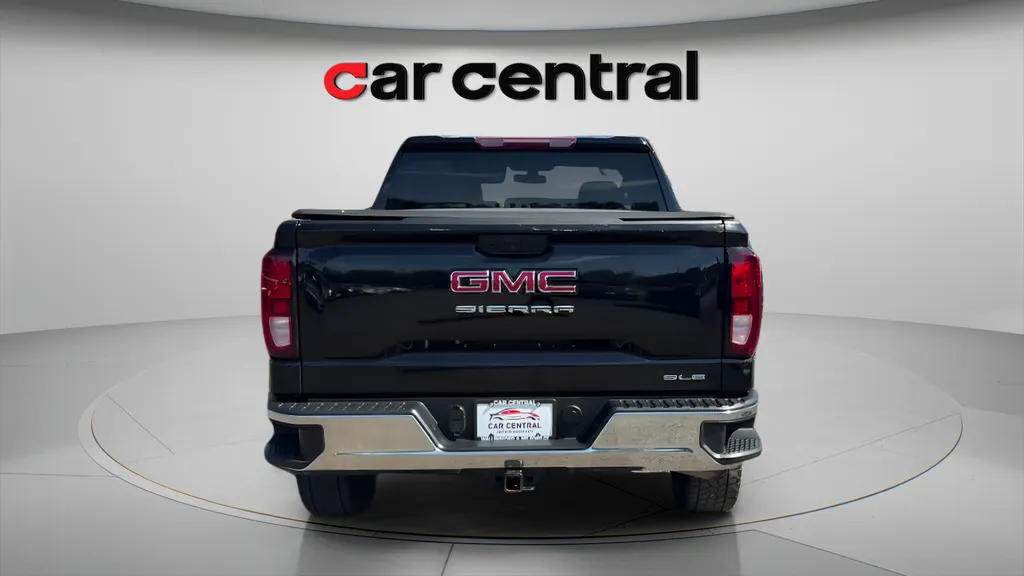 More photos of 2020 GMC Sierra 1500 SLE at Car Central Milford, CT