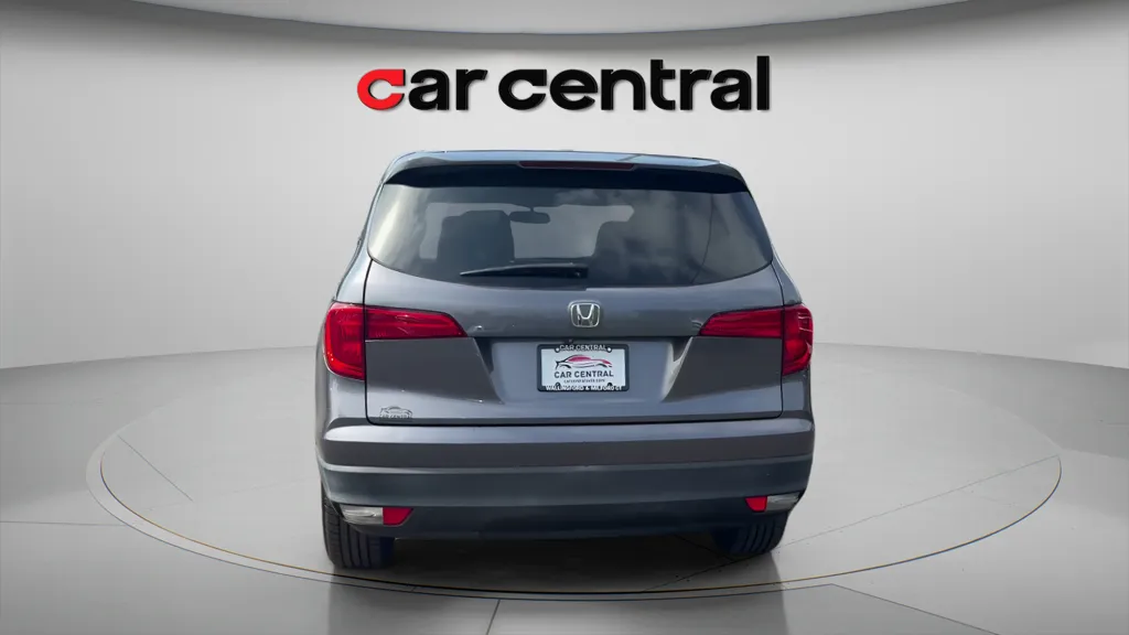 More photos of 2016 Honda Pilot EX-L at Car Central Milford, CT