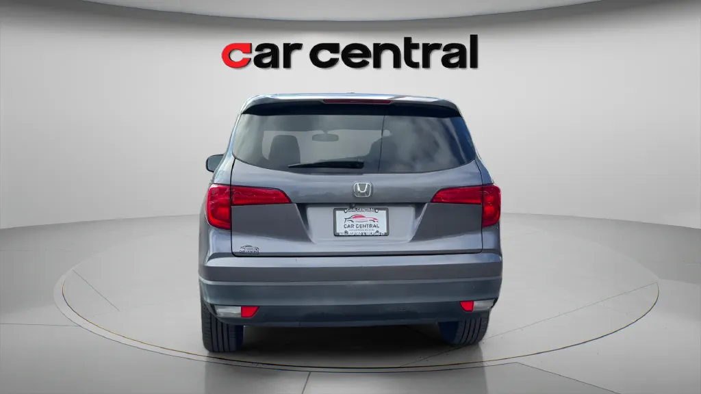 More photos of 2016 Honda Pilot EX-L at Car Central Milford, CT